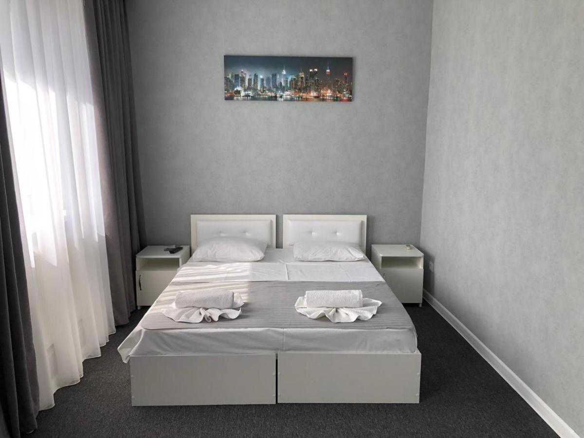 Medelean Hotel Comrat Eksteriør billede