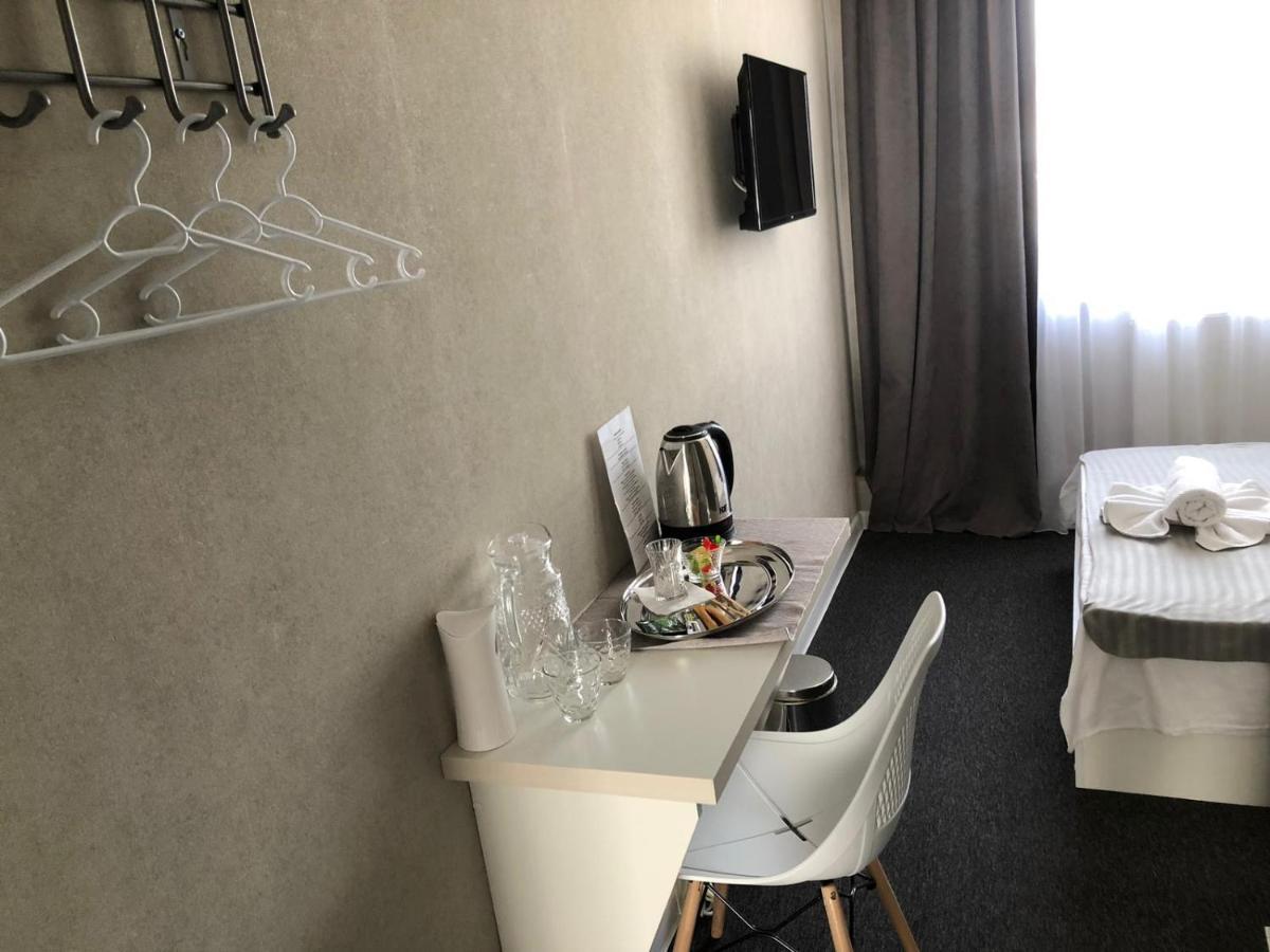 Medelean Hotel Comrat Eksteriør billede