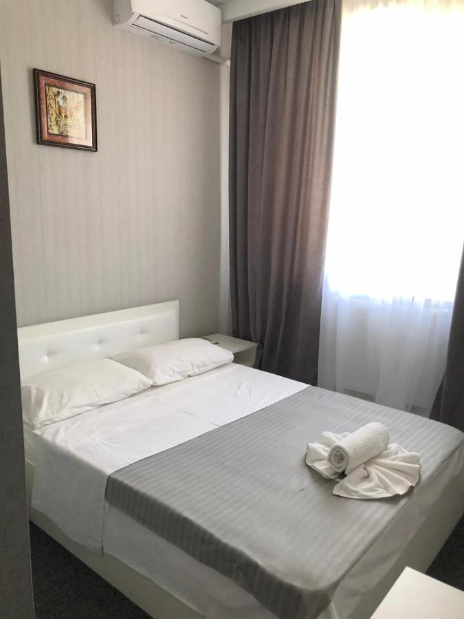 Medelean Hotel Comrat Eksteriør billede
